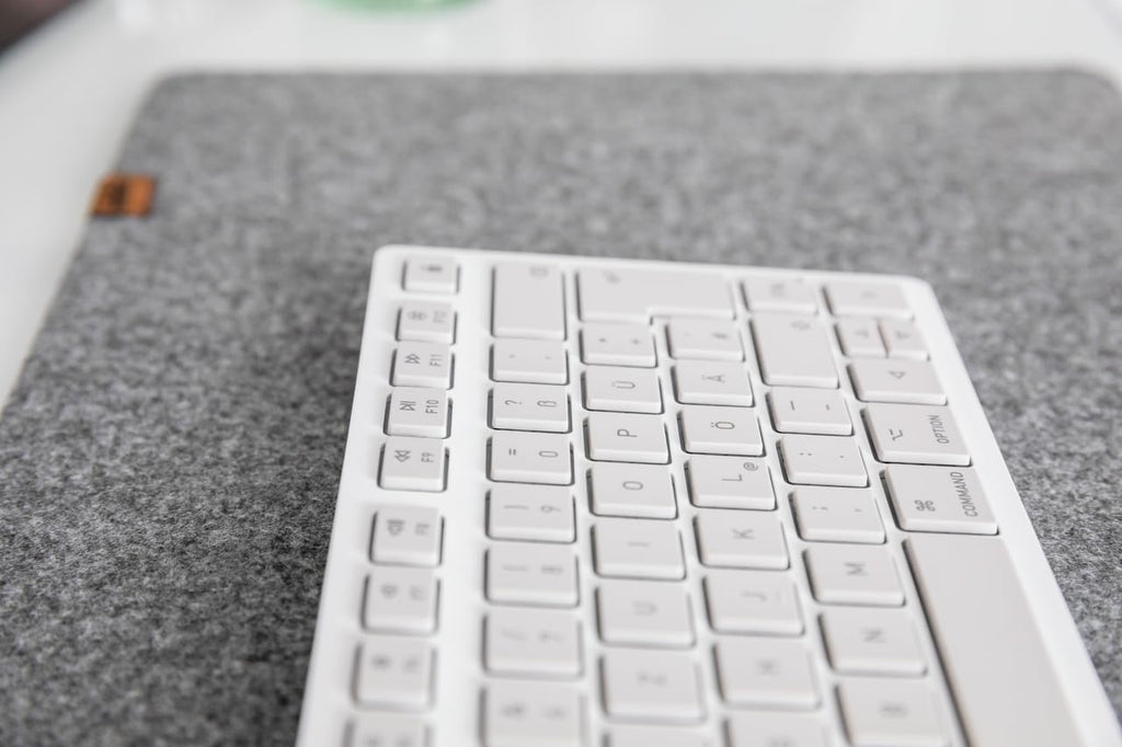 Cherry KW 7100 Mini BT for MAC Keyboard Compact Multi-Device Office with Mac Layout