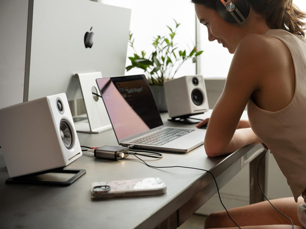 Audioengine D1P 32 Bit Portable Headphone Amplifier - Audio DAC Amp Switcher for Gaming and Music