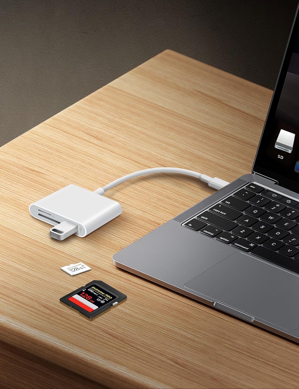 USB-C SD Card Reader, Multi-Function Memory Card Adapter for MacBook, Support SD, SDHC, SDXC, Micro SD Cards